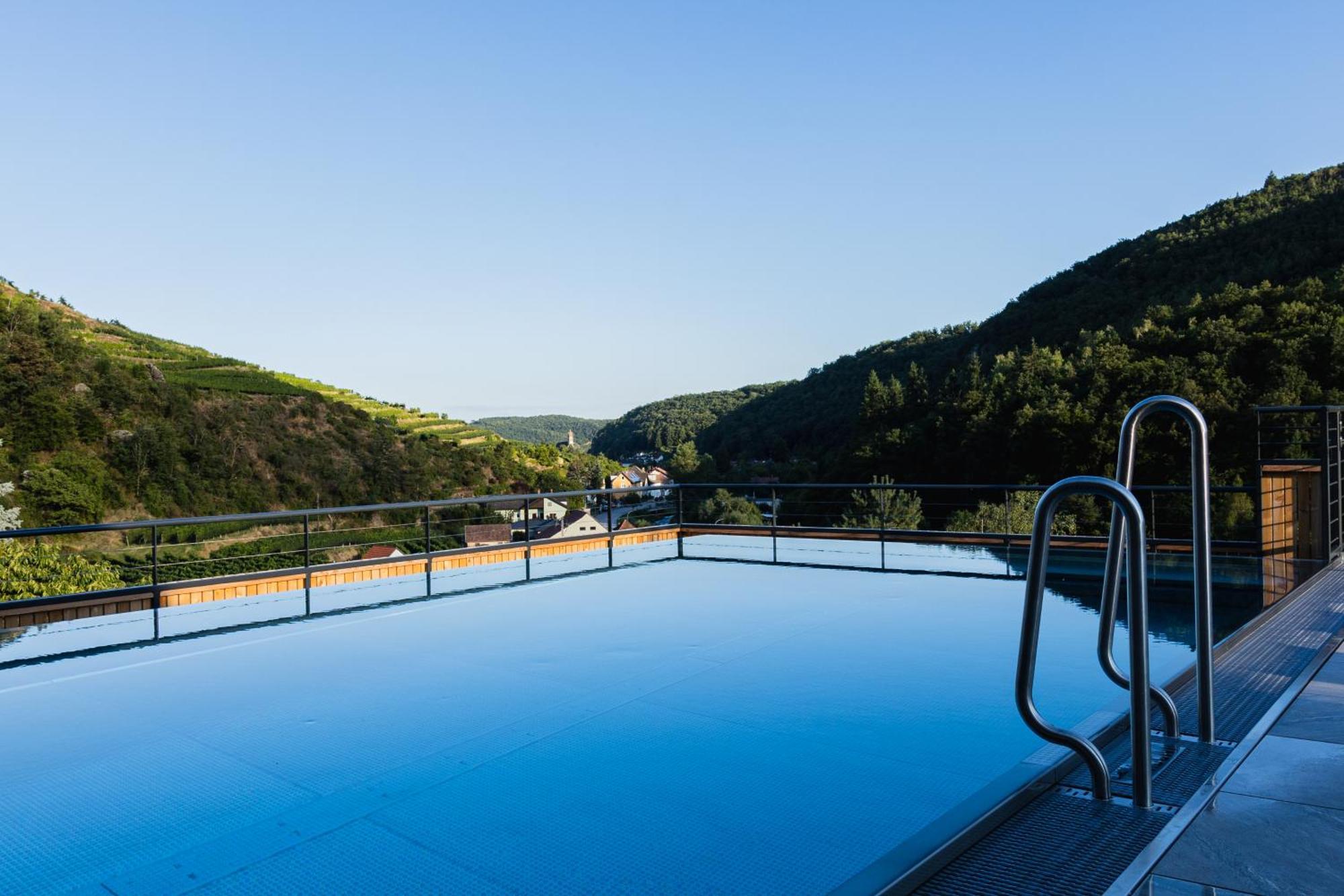 Weinhaus Nigl - Hotel, Restaurant Und Spa 센프텐베르그 외부 사진