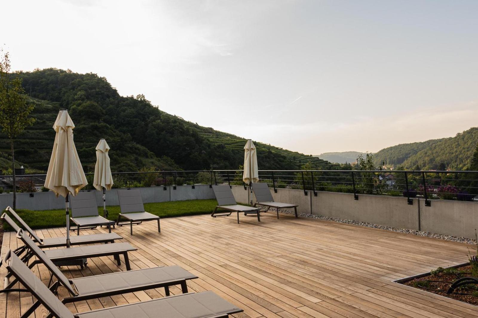 Weinhaus Nigl - Hotel, Restaurant Und Spa 센프텐베르그 외부 사진