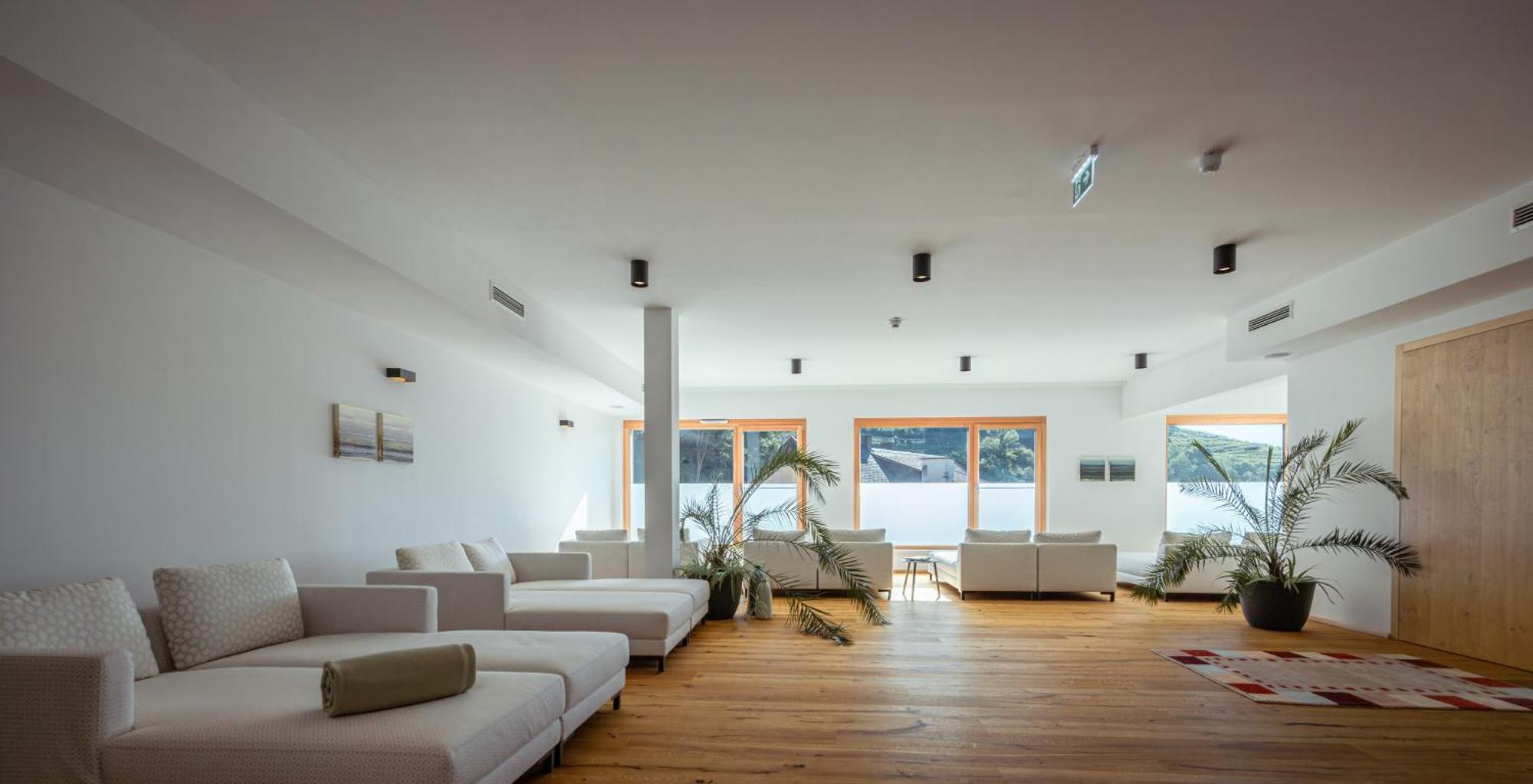 Weinhaus Nigl - Hotel, Restaurant Und Spa 센프텐베르그 외부 사진